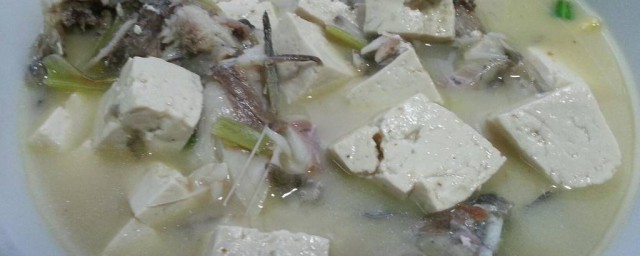 草鱼炖豆腐如何做 做草鱼炖豆腐的要领