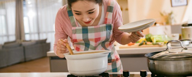 酸菜焖鱼块教程 怎样做酸菜焖鱼块