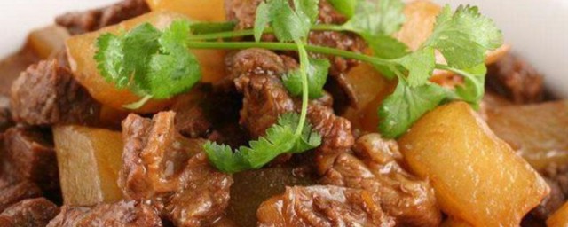 牛肉炖萝卜怎样炖 牛肉炖萝卜怎样做简单好吃