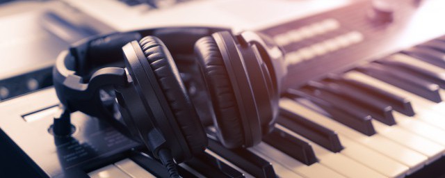 我在北方撞了南墙是什么歌曲 歌词我在北方撞了南墙完整歌词