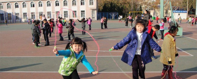 教儿童跳绳方法 如何教孩子学跳绳