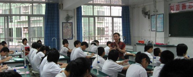 青林翠竹的意思 如何理解青林翠竹
