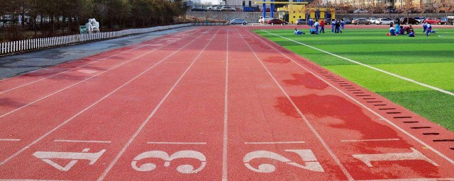 跑九百米的技巧 跑九百米怎样才能取得好成绩