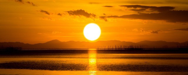 夕阳落幕悲伤的句子 怎样写出夕阳的感觉