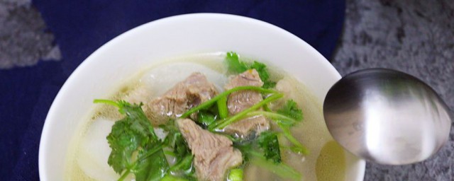 做羊肉汤精确技巧 羊肉汤的烹饪技巧