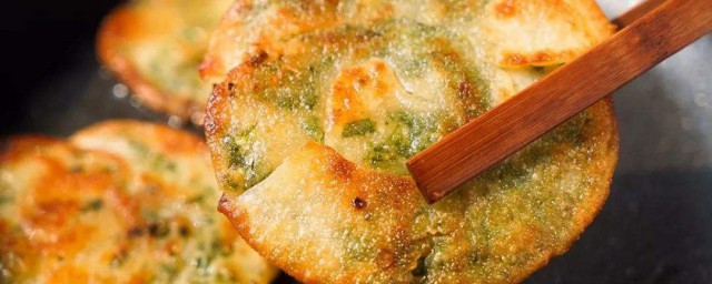 虾仁葱油饼怎样做 虾仁葱油饼家常做法次序