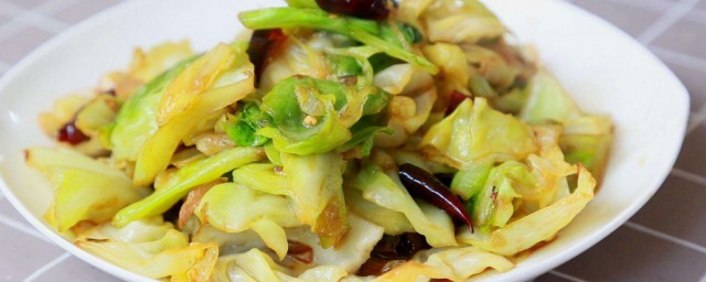 卷心菜炒香干诀窍 卷心菜炒香干做法次序