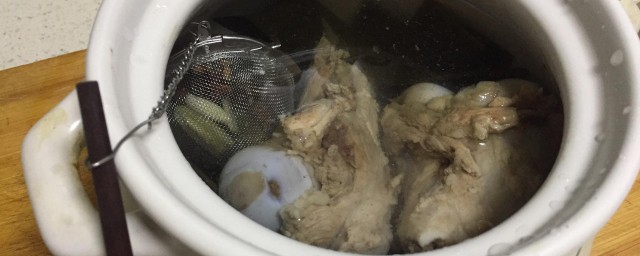 大骨海带汤怎样做 海带大骨头汤的做法