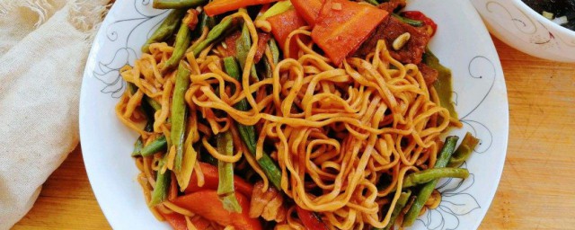 美食焖面怎样做 焖面怎样做简单又好吃