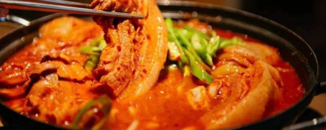 泡菜炖肉怎么做 做泡菜炖肉的步骤