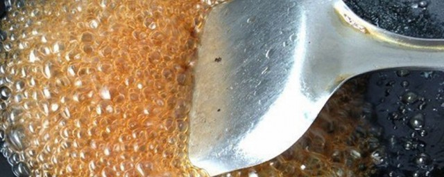 炒老油的技巧 炒菜的时候使用的各类老油制作技巧