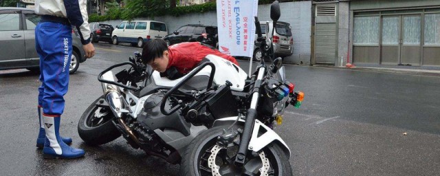 摩托车技巧有哪些 这些技巧一定要知道