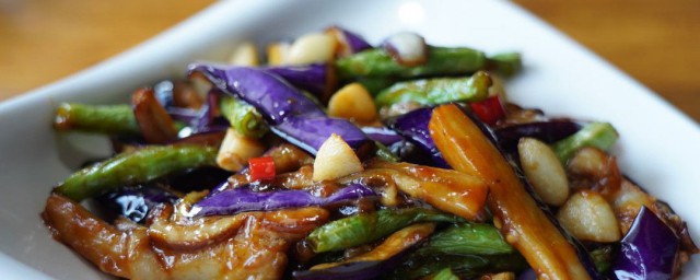 豆角炖茄子怎样做 豆角炖茄子怎样做