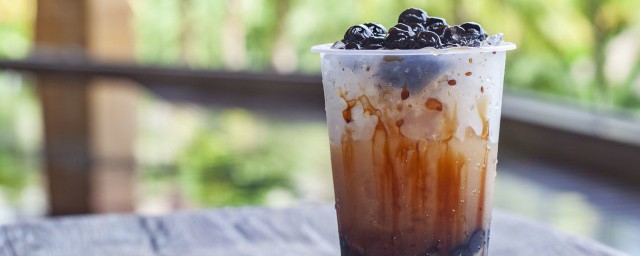 奶茶店用什么做奶茶的 开奶茶店制作奶茶的材料
