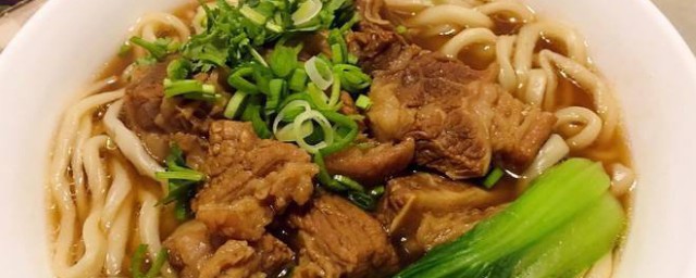 咸菜牛肉面怎么做 咸菜牛肉丝面的做法