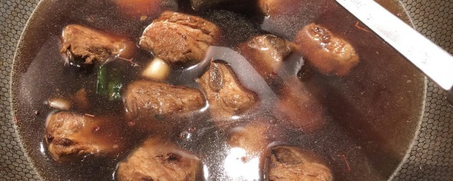 怎样炖排骨又香又烂 炖排骨的做法