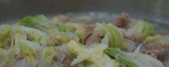 白菜炖羊肉的家常做法 怎么做炖羊肉
