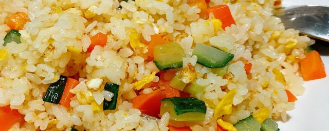 制作蛋炒饭技巧 制作蛋炒饭技巧与次序