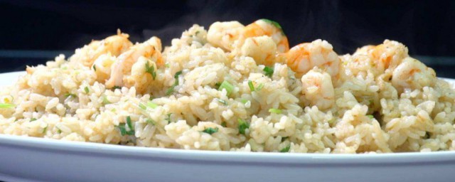 鲜虾油饭怎样做 鲜虾油饭做法简介