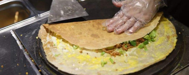 煎饼果子如何做薄 煎饼果子属于哪里特产
