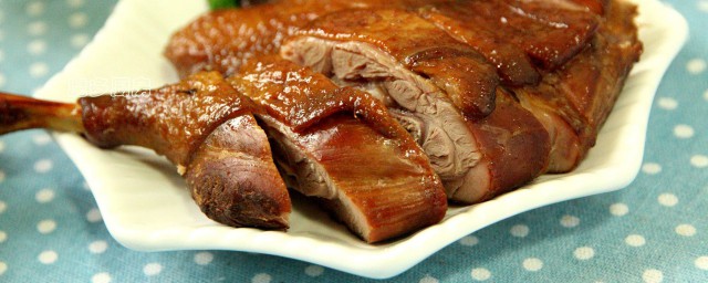 烤鸭怎样做 烤鸭怎样做