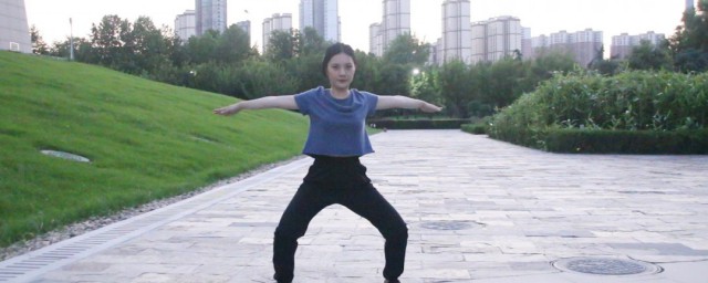 扎马步小方法 怎么扎马步