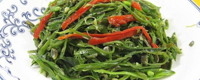 梅豆炒辣椒怎样做 梅豆炒辣椒做法简介