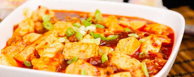 鸡胸肉烩豆腐怎样做 好吃鸡胸肉烩豆腐要怎样做