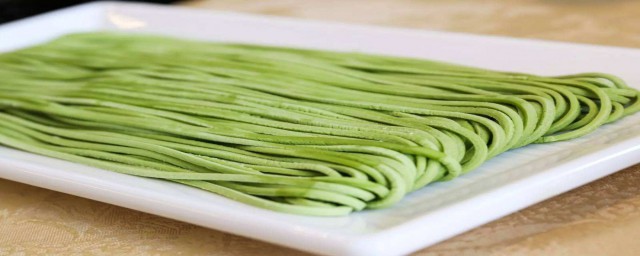 蛋黄蔬菜面怎样做 宝宝蛋黄蔬菜面做法