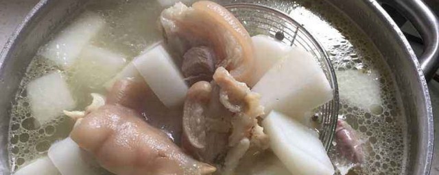 猪蹄卤萝卜技巧 猪蹄炖萝卜的做法
