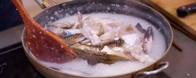 阳澄湖大闸蟹煮粥的做法 阳澄湖大闸蟹煮粥的做法