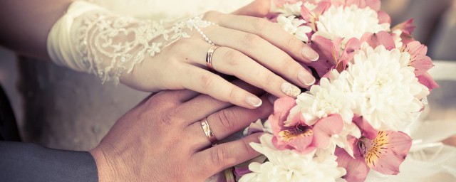 结婚12周年发朋友圈的短句子 结婚12周年发朋友圈的短句子推荐