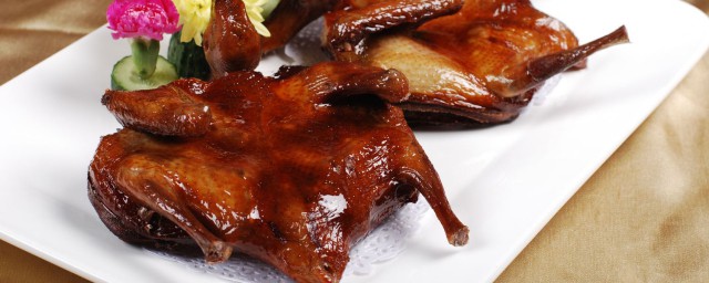 烤乳鸽的做法 烤乳鸽的简单做法