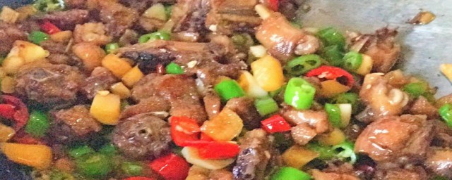 家常爆炒鸭子的做法 家常爆炒鸭子的做法简述