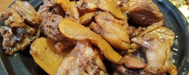 鸭子炖什么 鸭子炖什么好吃