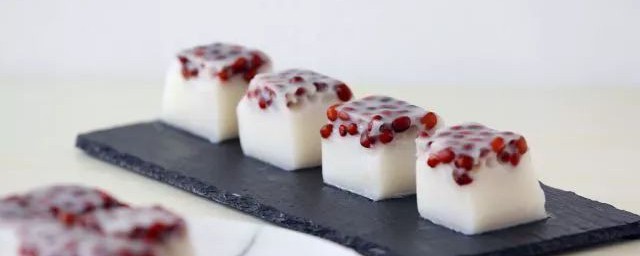 简单甜点制作方式 简单椰汁红豆糕制作方式