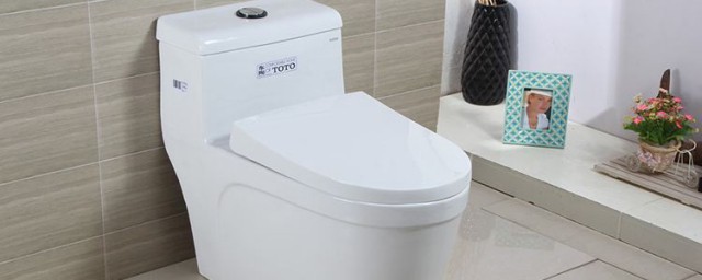 疏通马桶怎样做 疏通马桶技巧