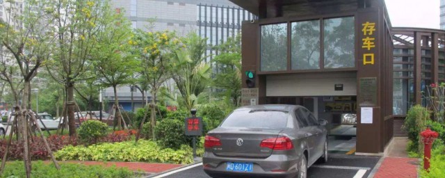 正面进车库技巧 怎样正面进车库