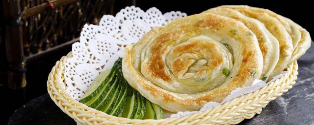 葱花饼的制作技巧 葱花饼做法简介