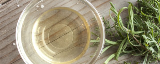 白醋洗茶垢技巧 白醋洗茶垢操作次序