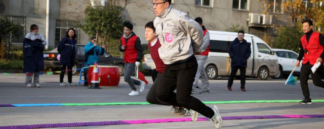蛙跳精确的技巧 蛙跳精确的技巧是什么