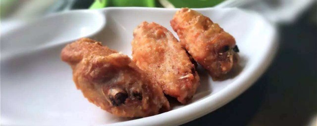 怎样做酥皮鸡翅 酥皮鸡翅做法简介
