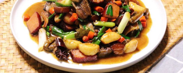 尖椒腊肉怎样做 腊肉炒尖椒的做法