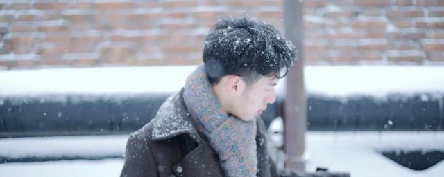 男士卷发怎么做 男士怎么用卷发棒做卷发