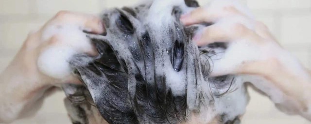 洗头的4个好技巧 精确洗头的4个好技巧