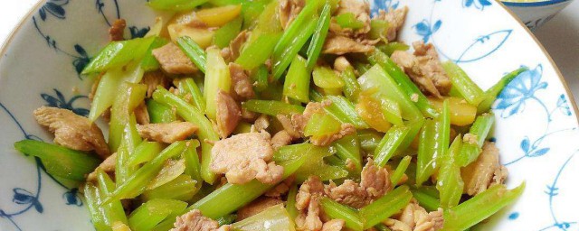 怎样做鸡胸肉炒芹菜 怎样做美味鸡胸肉炒芹菜