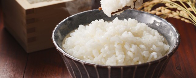 米饭怎样蒸才好吃 米饭蒸才好吃的技巧