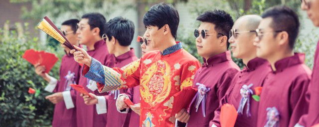 喜宴上简单敬酒词 喜宴上简单敬酒词推荐