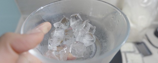 冰块如何制作 冰块的制作办法