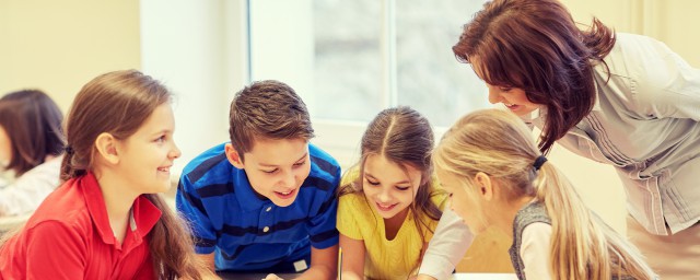 夸奖幼儿园老师的话语 赞美幼儿园老师的话语